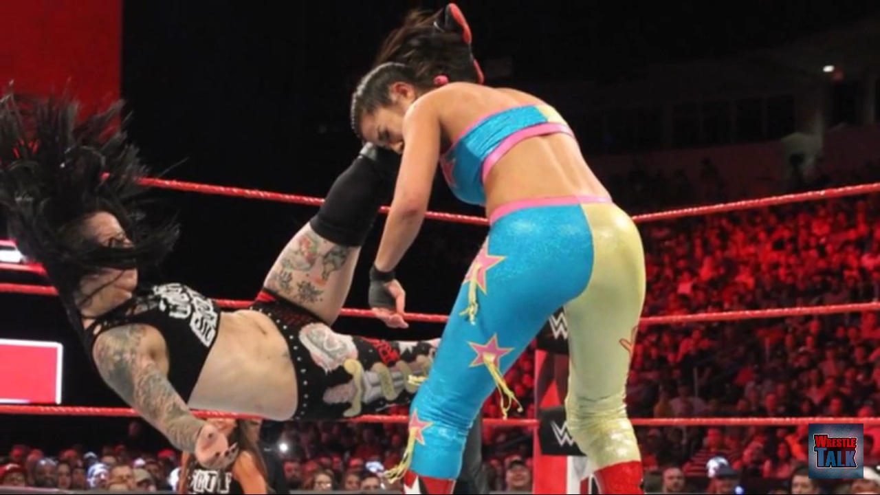 Ruby Riott v Bayley
