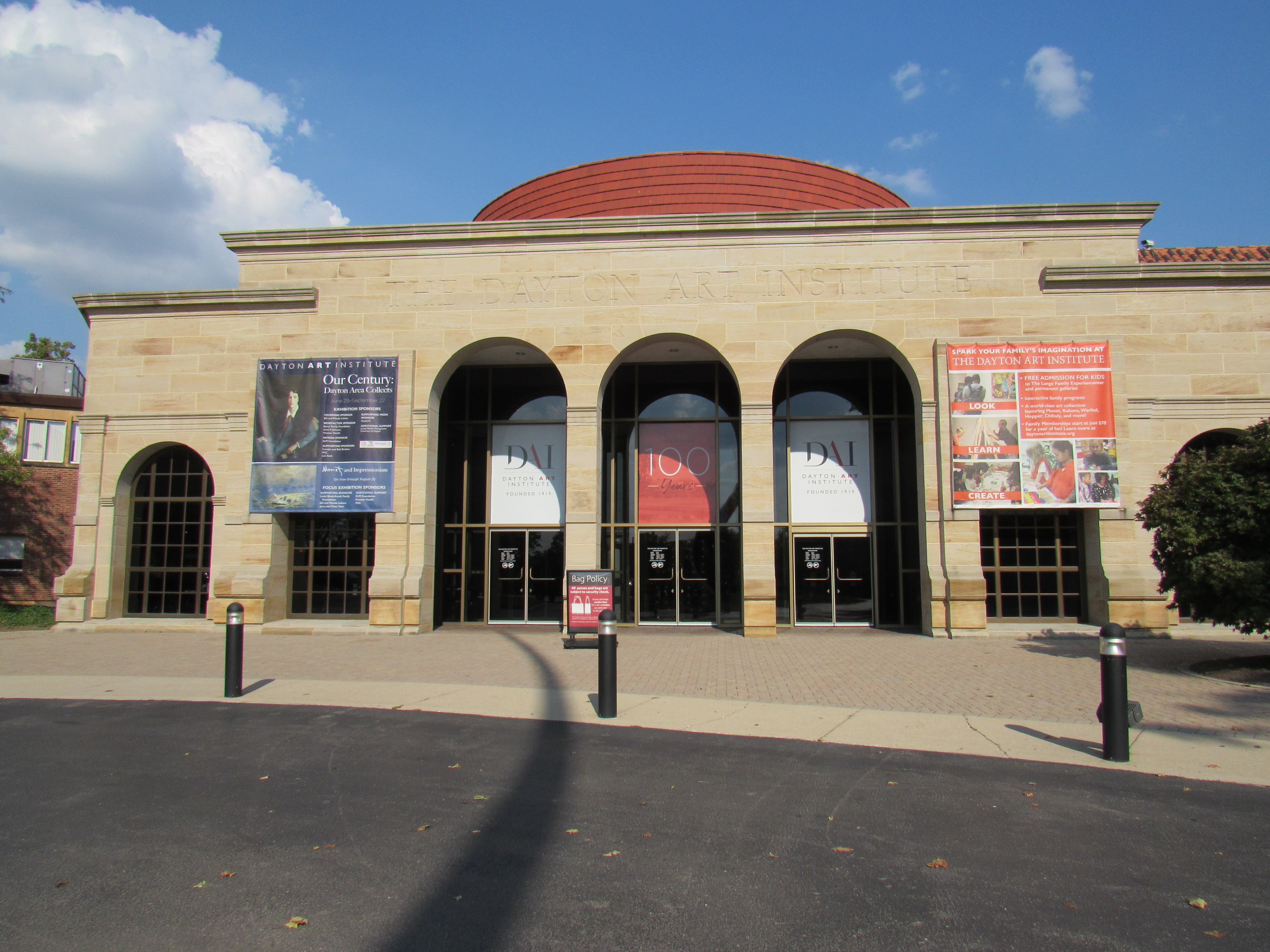 dayton art institute entrance